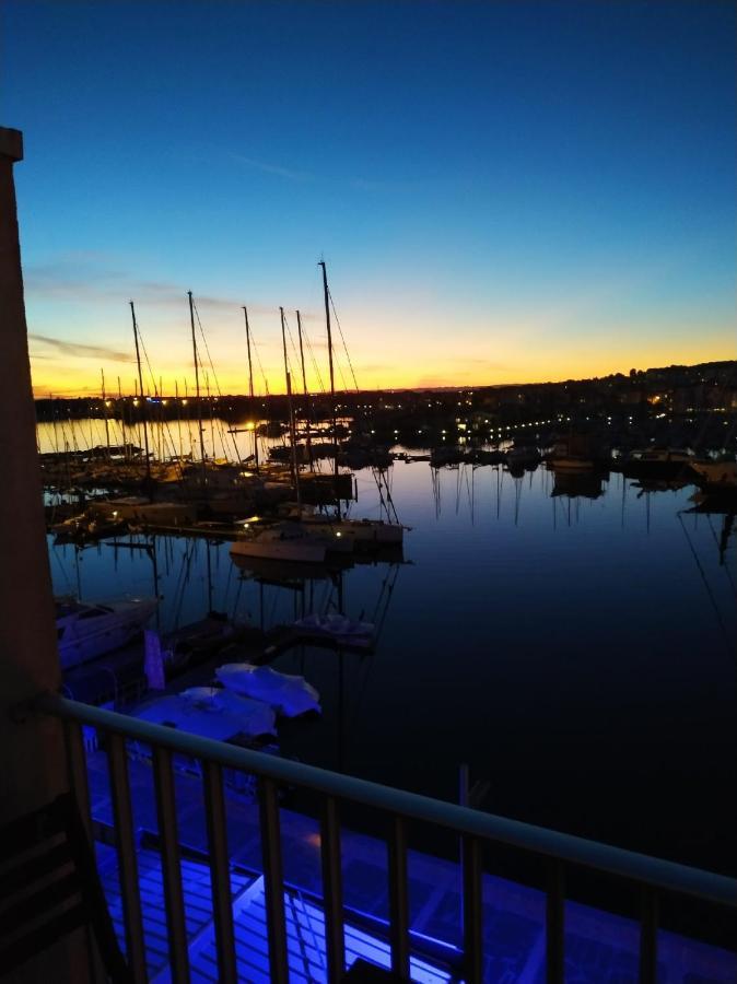 Studio Cap D Agde Vue Port Eksteriør bilde